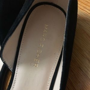 Marc Fisher Shoes - Black velvet Marc Fisher Flats Marc Fisher Shoes - Black velvet Marc Fisher Flats